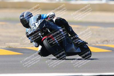 media/Oct-09-2022-SoCal Trackdays (Sun) [[95640aeeb6]]/Turn 2 (1110am)/